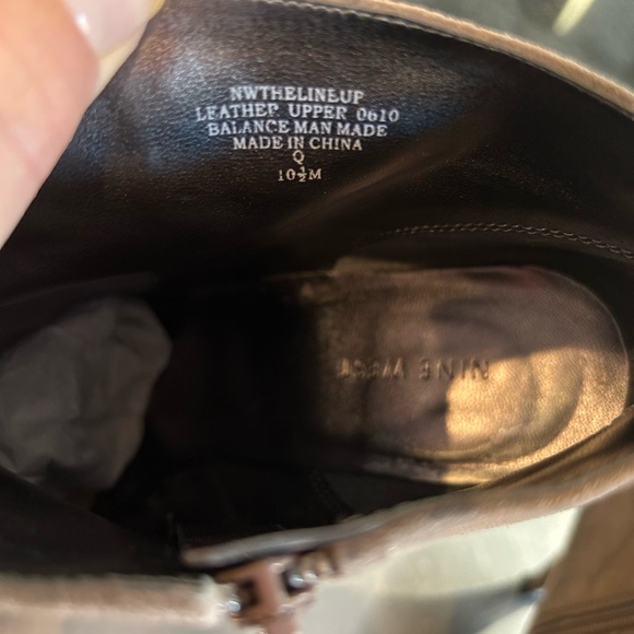 NINE WEST taupe suede booties - Picture 3 of 8